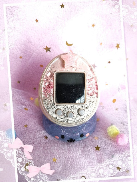 Tamagotchi Glitter Resin Stand Fuzzy N Chic