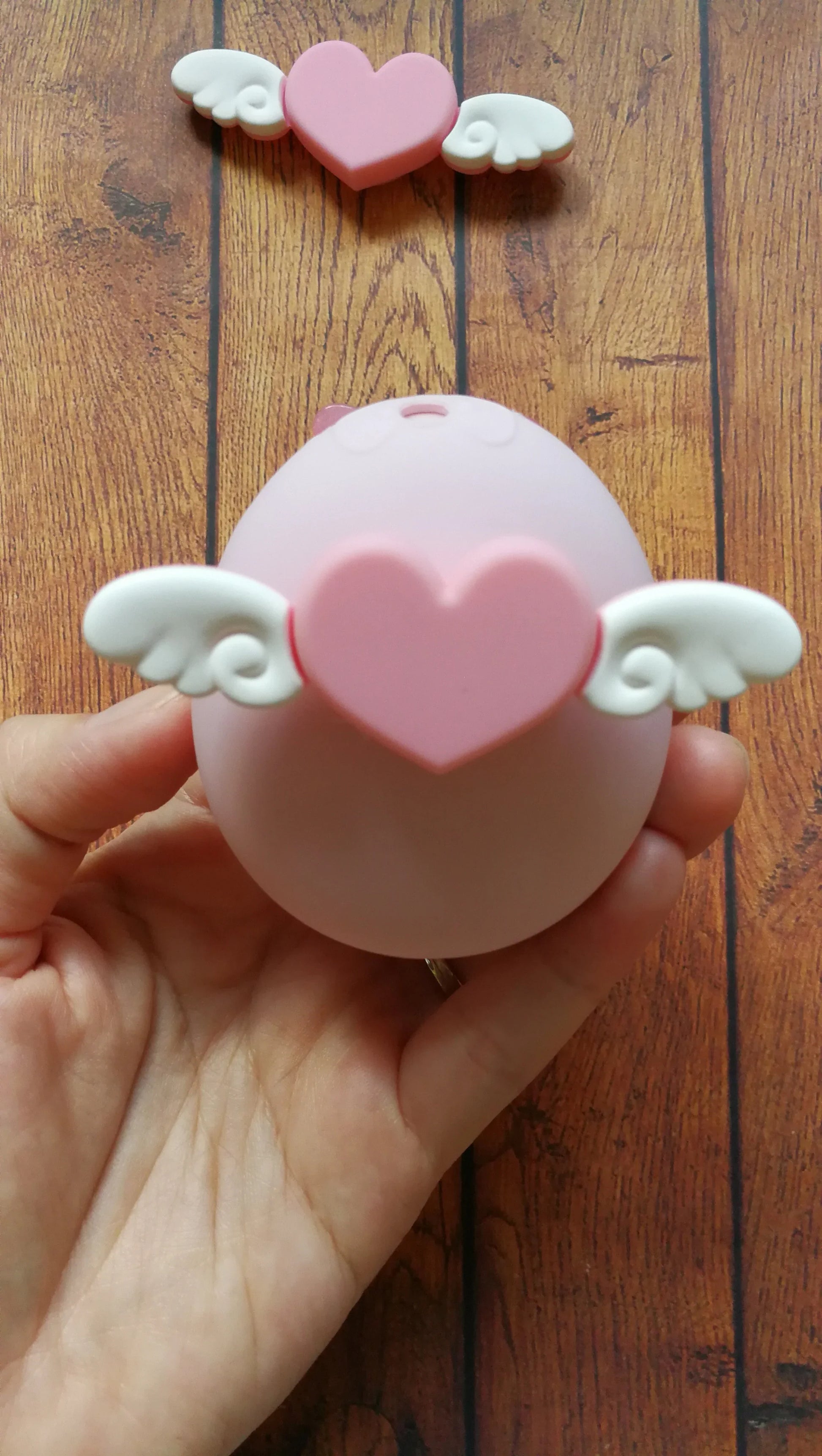 Tamagotchi silicone Angel heart cover for Meets, M!X, P's Fuzzy N Chic